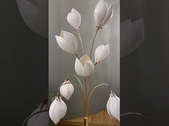 陶磁器の花の床ランプ