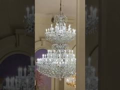 2階建ての玄関のためのチェンデリア