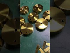 現代の階段 巨大な螺旋吊り箱 ホテル 旋回吊り箱 デュプレックス ロフト 階段 LED