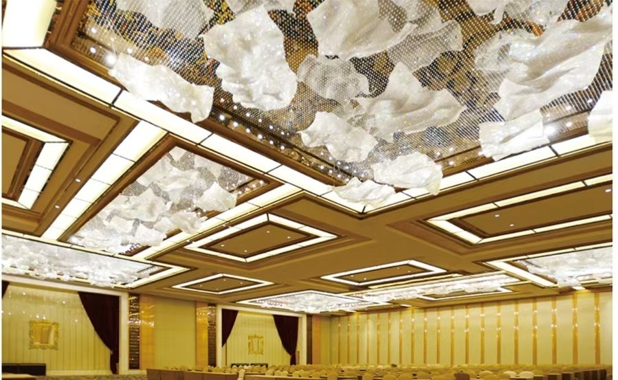Hand-Woven Crystal Cloud Chandelier Custom Crystal Ribbon Lamp Art Deco high ceiling chandeliers