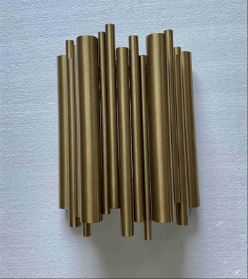 創造的な設計居間のための現代金の管LEDの壁のSconces