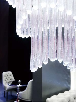 バンケットホールチェンダリア ホテルロビー 営業部門 砂テーブル 水晶ランプ 水滴チェンダリア 展示室モデル パーソナリティ