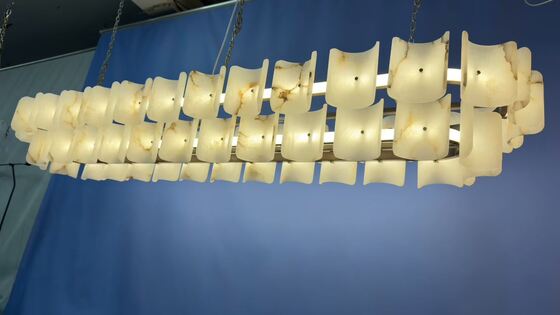 モダンデザイナー 銅製 大理石 贅沢 ミニマリスト ダイニングルーム リビング ティー デュプレックス 階段 ホーム ロングライン 中間